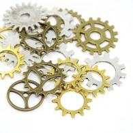 Fertiggestellte Steampunk-Zahnräder, 10 Teile – Polymer Clay / Modelliermasse - #82759